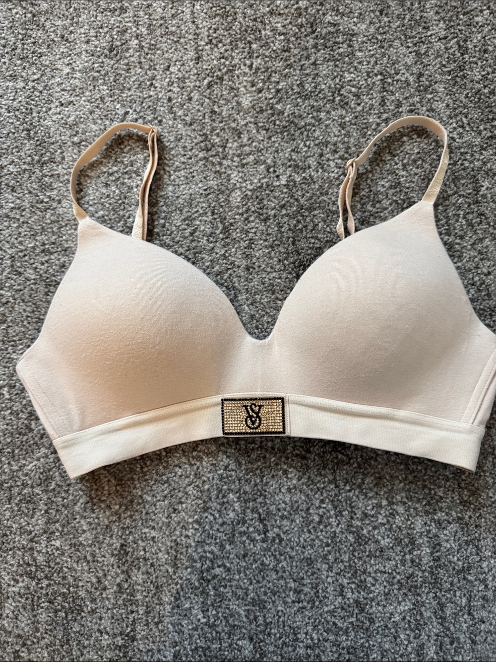 Victoria's Secret Neutral Beige Seamless Molded Bra